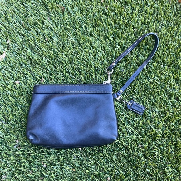 COACH Black wristlet Wallet - Picture 7 of 7